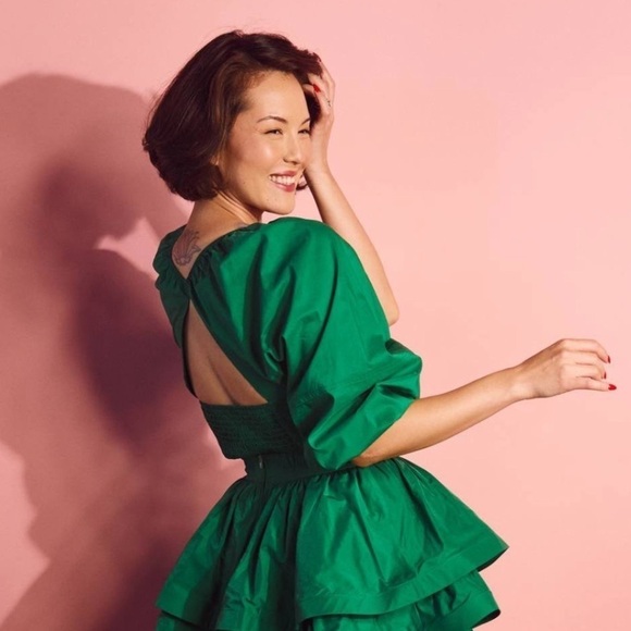 Buru Women’s Green Sweetheart Neck Smocked Open Back Smocked Top NWT $118 - Picture 2 of 14